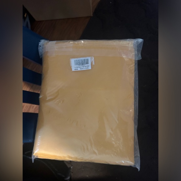 24 Pack 12x108” Gold Satin Table Runners for Any Party Wedding Banquets Birthday - Picture 3 of 8